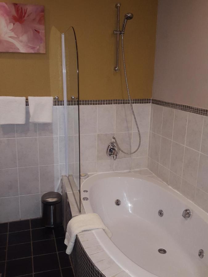 לינה וארוחת בוקר Grace Place Bnb פרטוריה מראה חיצוני תמונה