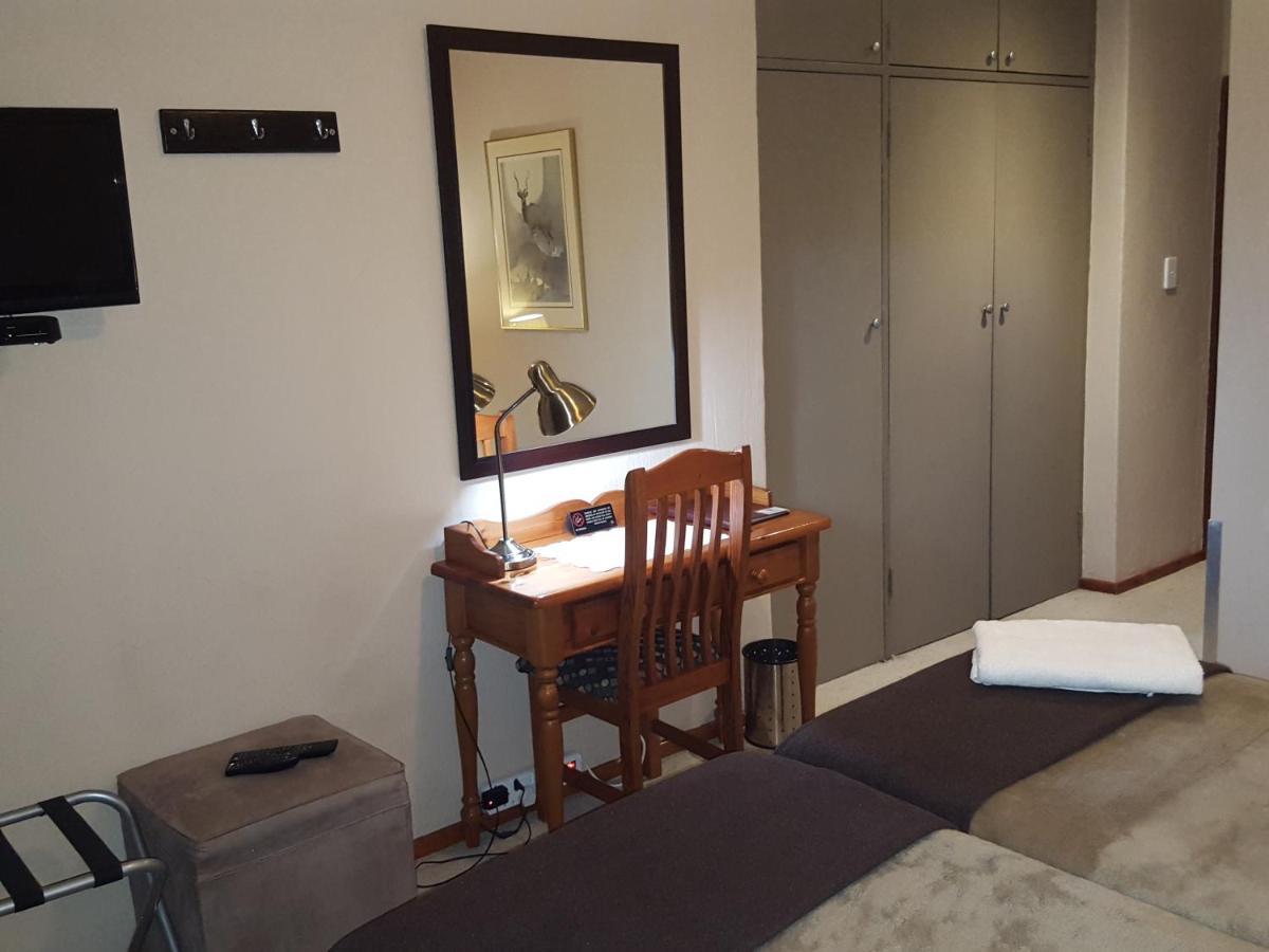 לינה וארוחת בוקר Grace Place Bnb פרטוריה מראה חיצוני תמונה