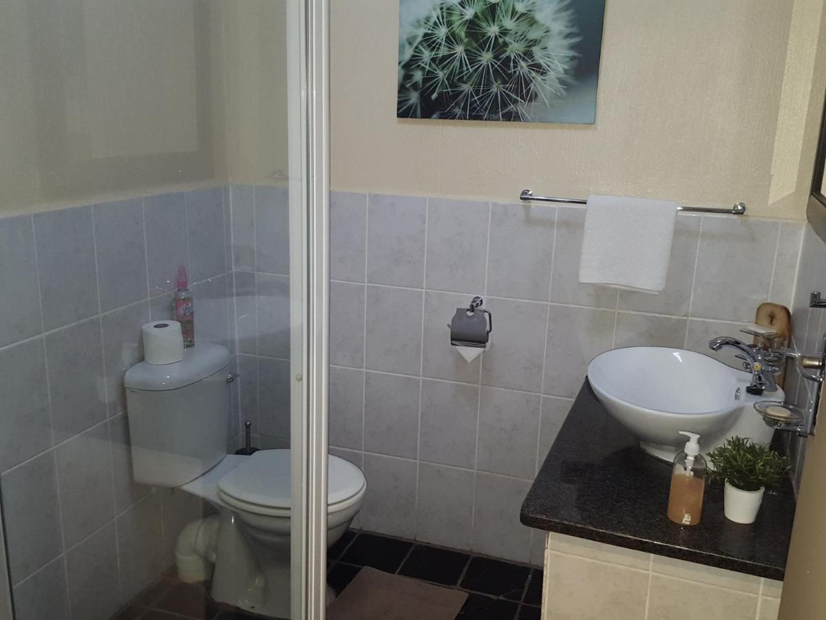 לינה וארוחת בוקר Grace Place Bnb פרטוריה מראה חיצוני תמונה